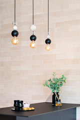 QUU Single Lasi L Musta